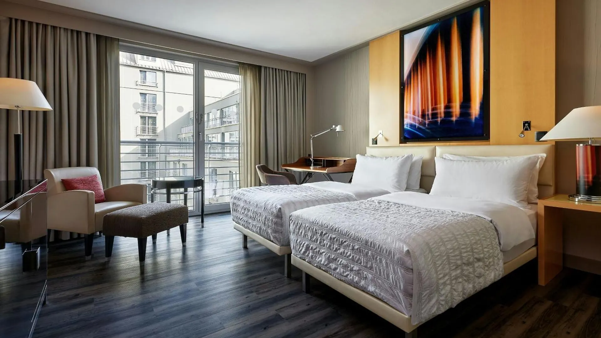 Le Meridien Munich 5*,